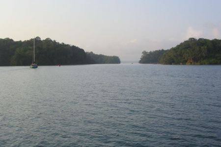 08_Panamski kanal02_gatunsko jezero01.jpg
